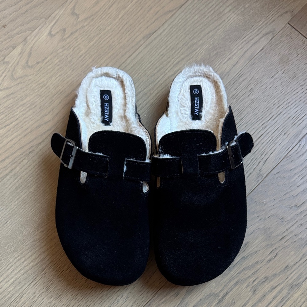 NWOT black clogs